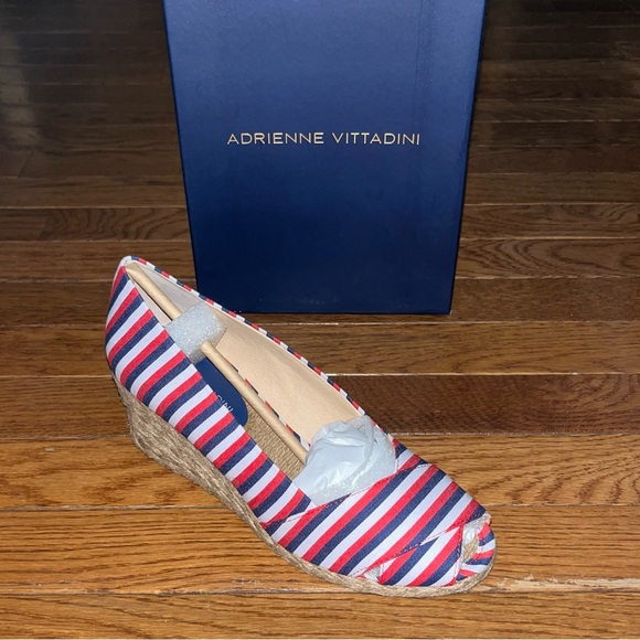 Adrienne Vittadini Navy & Red Bailee Peep Toe Wedges Women’s Size 8 EU 38 - Picture 2 of 10